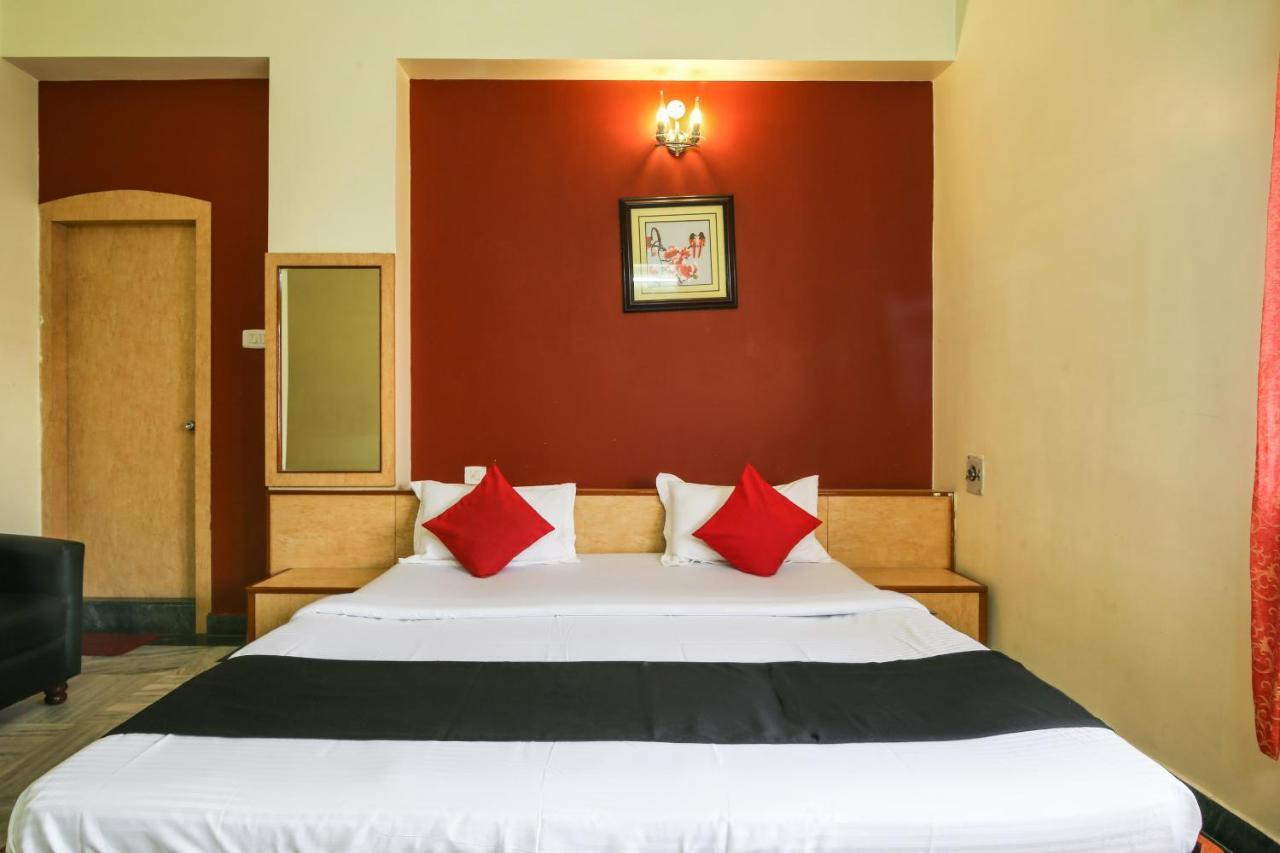 Capital O 65036 Hotel Siddhi Vinayak Dhanbād Zewnętrze zdjęcie